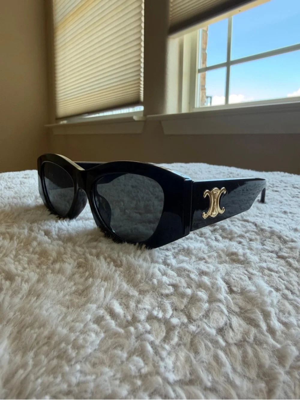 Celine Black Cat-Eye Sunglasses with Gold Logo - Picture 2 of 5